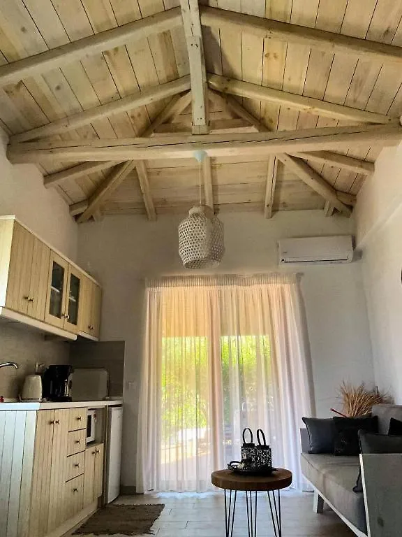 Maistros Holiday Home Vurvurú