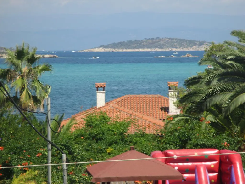 Maistros Holiday Home Vurvurú